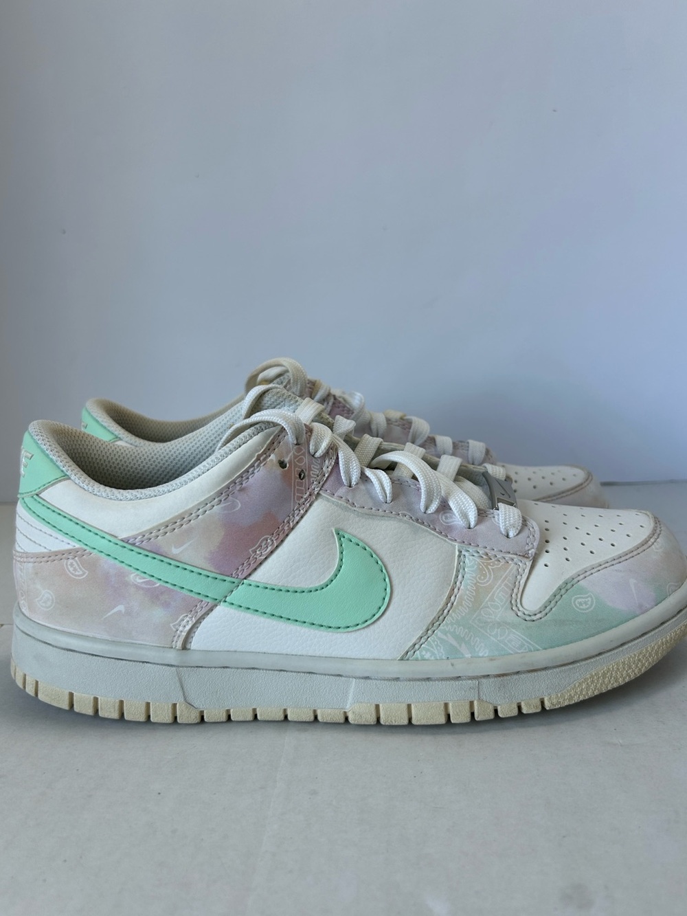 Nike Dunk Low White/Mint Foam‎ Phantom Paisley Print Athletic Shoes Size 7